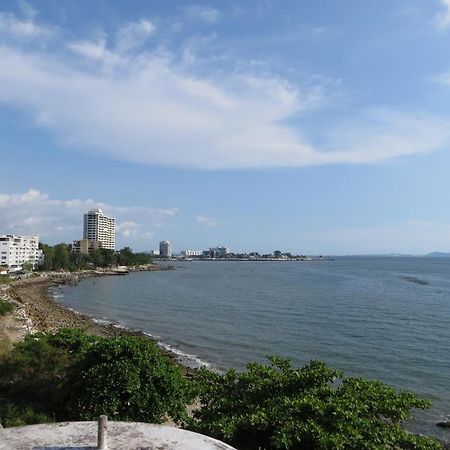 Sriracha Hotel And Spa Ban Huai Yai Phrom Экстерьер фото