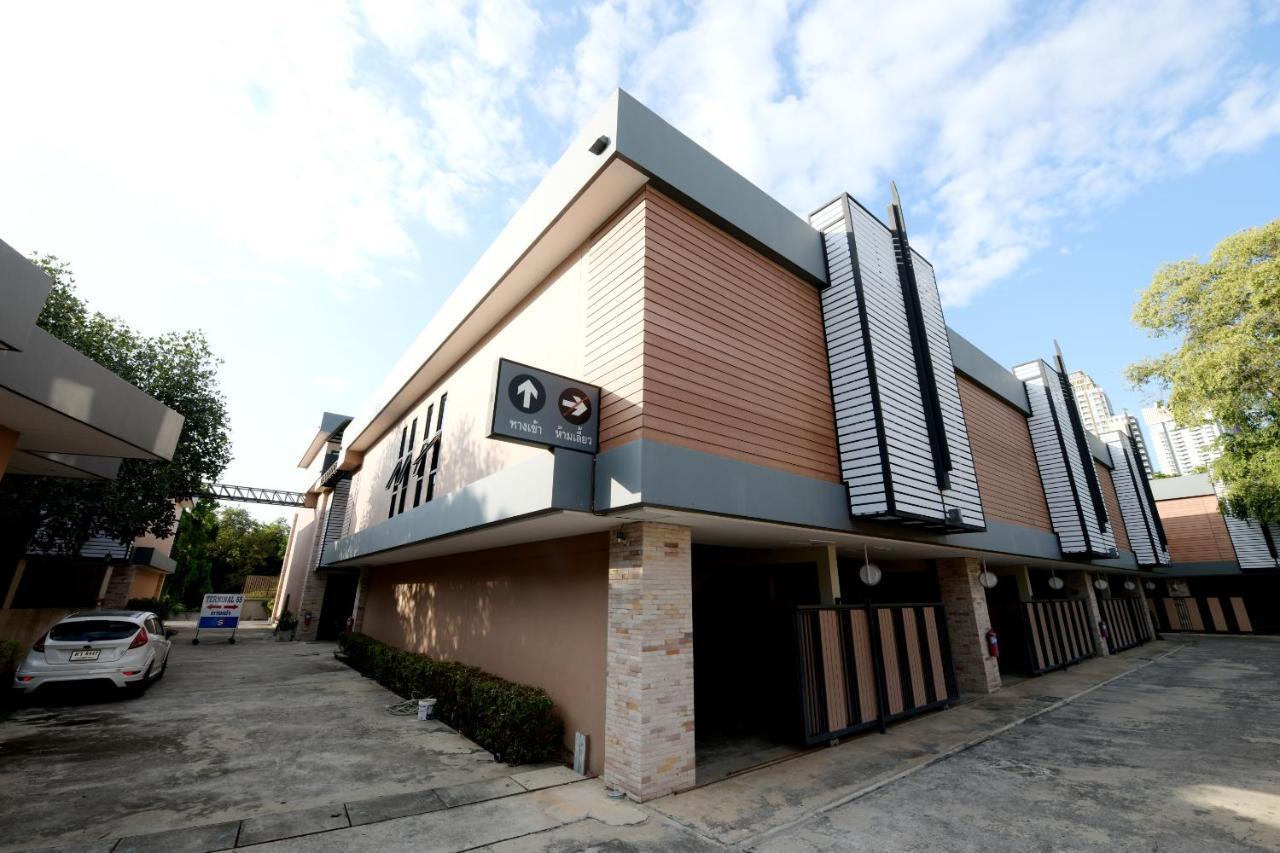 Sriracha Hotel And Spa Ban Huai Yai Phrom Экстерьер фото